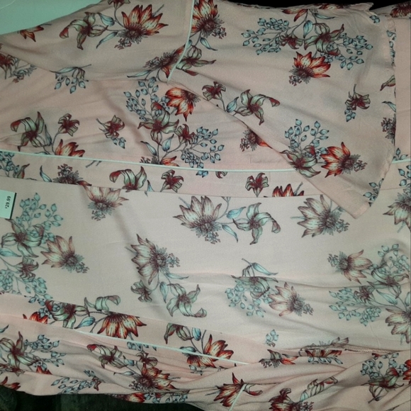 Pink Floral Kimono - Picture 4 of 7